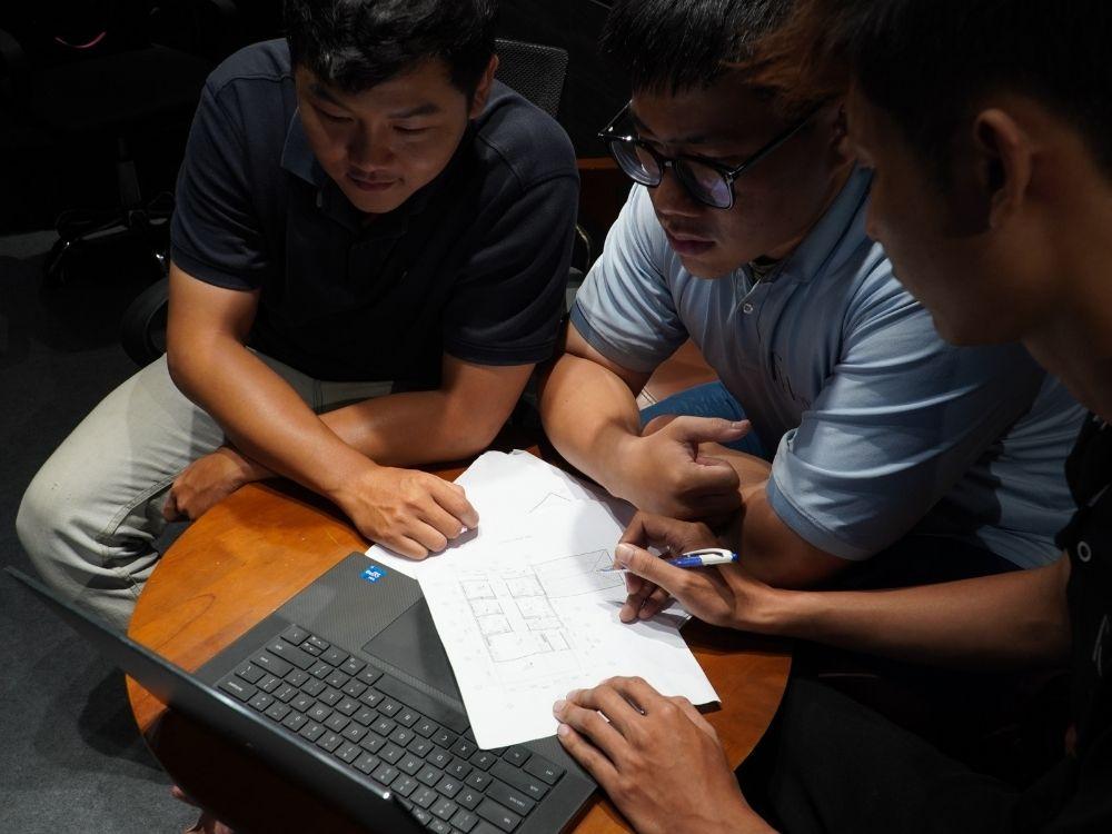 Các kiến trúc sư của FHome.sg luôn đặt tâm trong từng thiết kế, tạo nên không gian sống mang cá tính riêng