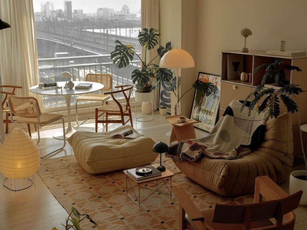 Phòng khách phong cách Vintage với tông màu vàng nhạt chủ đạo