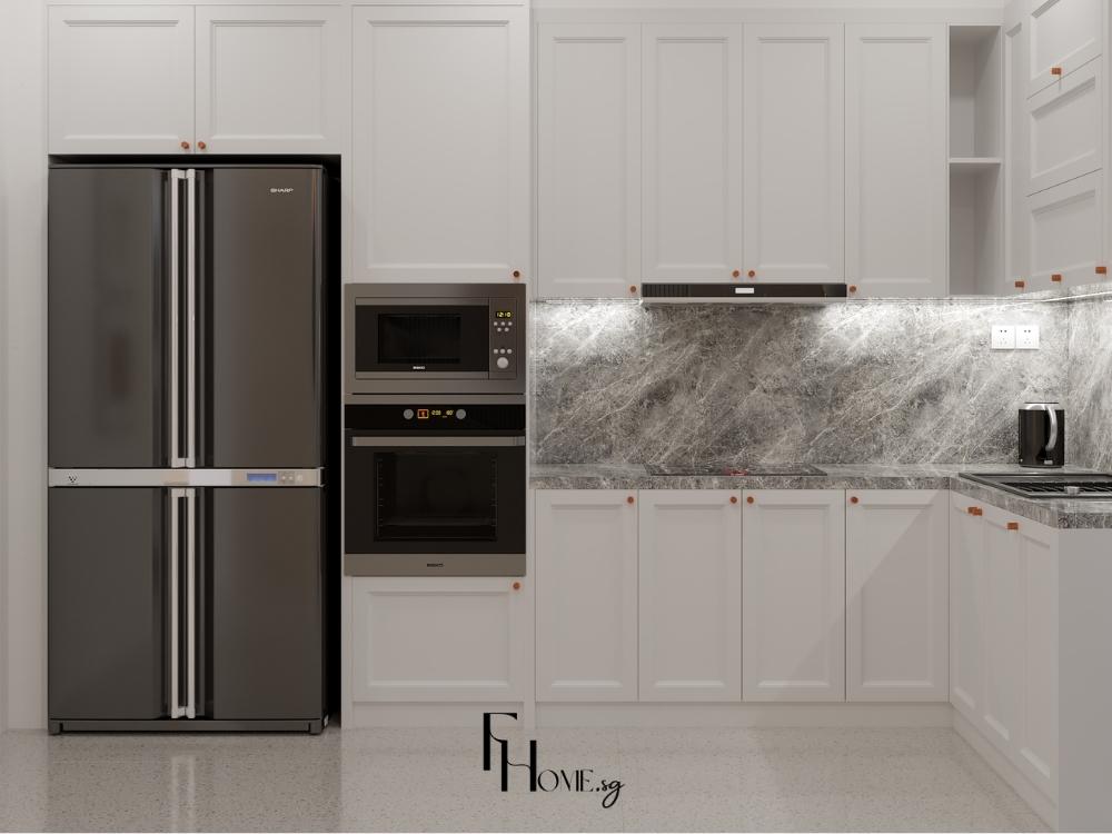 Phòng bếp nhà phố 4 tầng, thiết kế tủ bếp chữ L, mặt đá sáng, kính ốp tường dễ lau chùi