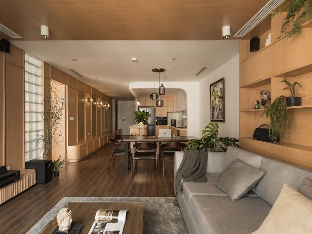 Phòng khách chung cư với quy tắc màu sắc 60-30-10, tạo điểm nhấn mạnh mẽ và thu hút