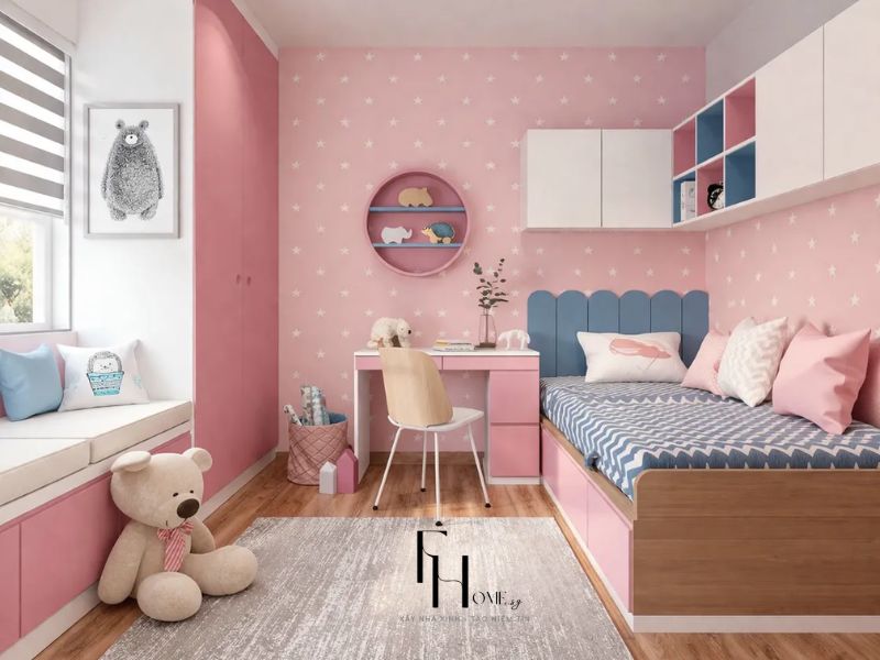 Phòng ngủ bé gái chung cư 100m2 3 phòng ngủ giấy dán tường ngôi sao hồng trắng giường nâng gỗ tủ đầu giường gợn sóng xanh và góc ngồi đọc sách cửa sổ