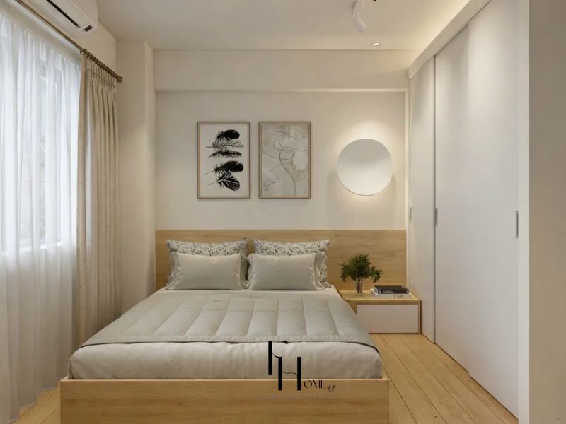 Phòng ngủ chung cư 77m2 1 phòng ngủ giường gỗ sáng thấp ngăn kéo tủ cửa trượt trắng âm tường đèn tường hình tròn