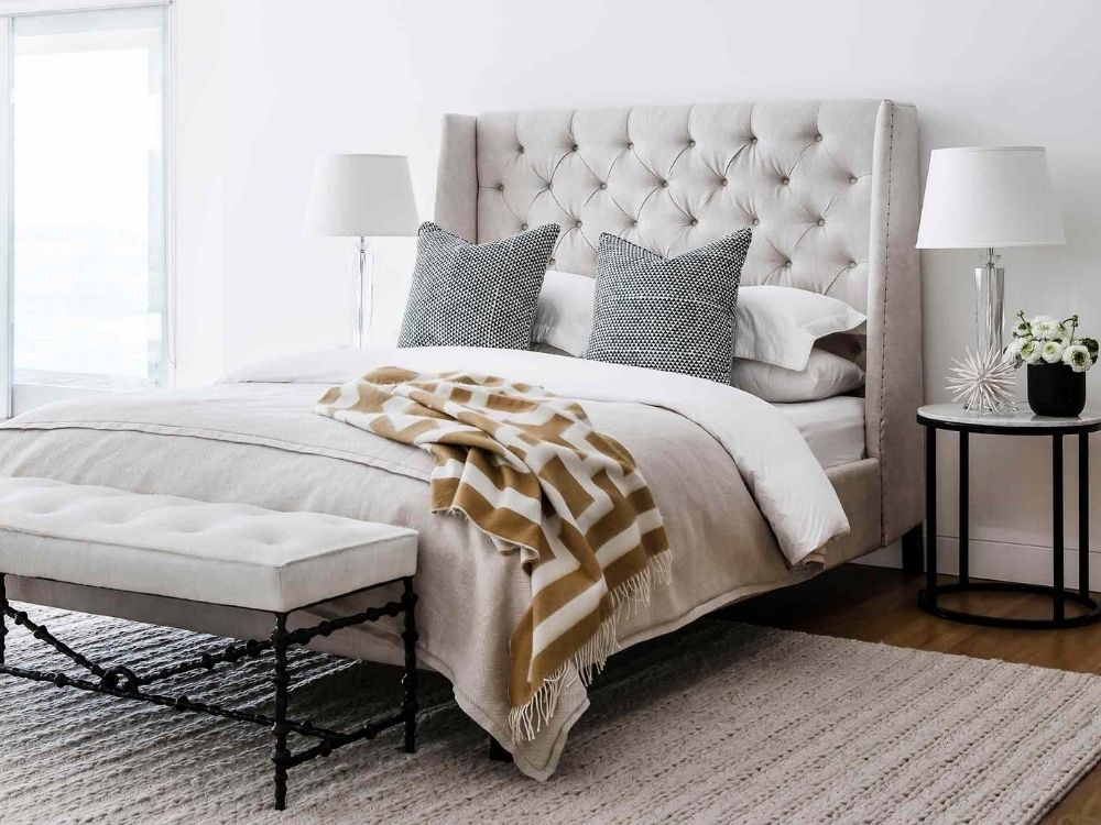 Phòng ngủ nhà phố 20m² thiết kế thông minh với giường gấp tường