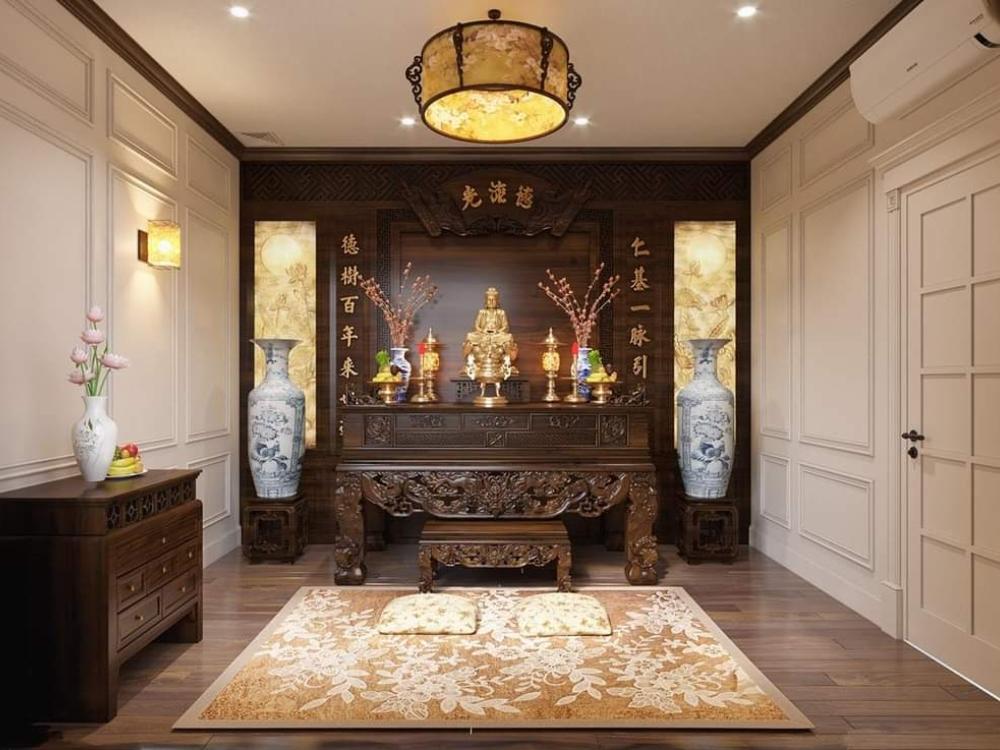 Phòng thờ nhà phố 90m² bố trí tại tầng cao, tạo sự tách biệt với các khu vực sinh hoạt, đảm bảo không gian tôn nghiêm và thoáng mát