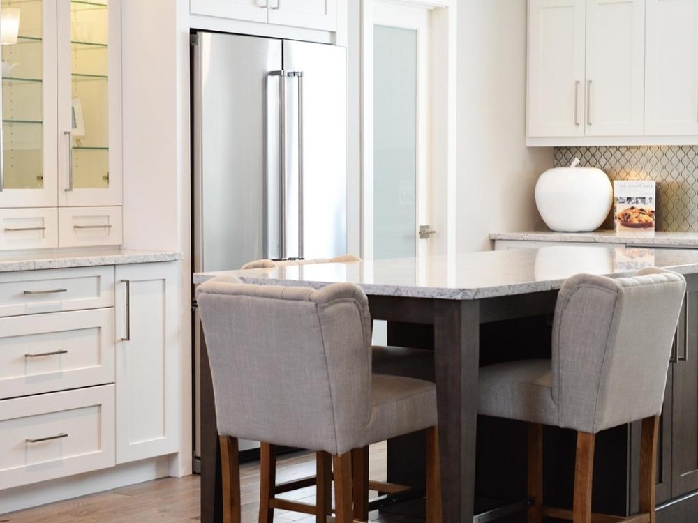 Thiết Kế Nội Thất Nhà Phố 2 Tầng Diện Tích 5x10m với phòng bếp thông minh, sử dụng nội thất đa chức năng