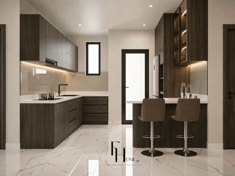 Thiết kế nội thất chung cư 80m2 3 phòng ngủ bếp chữ L tủ vân gỗ tối quầy bar mini ghế đôn