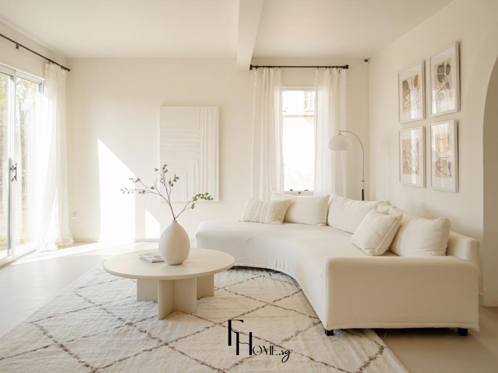 Thiết kế phòng khách với tông màu trắng chủ đạo, từ trắng kem đến trắng tinh khiết
