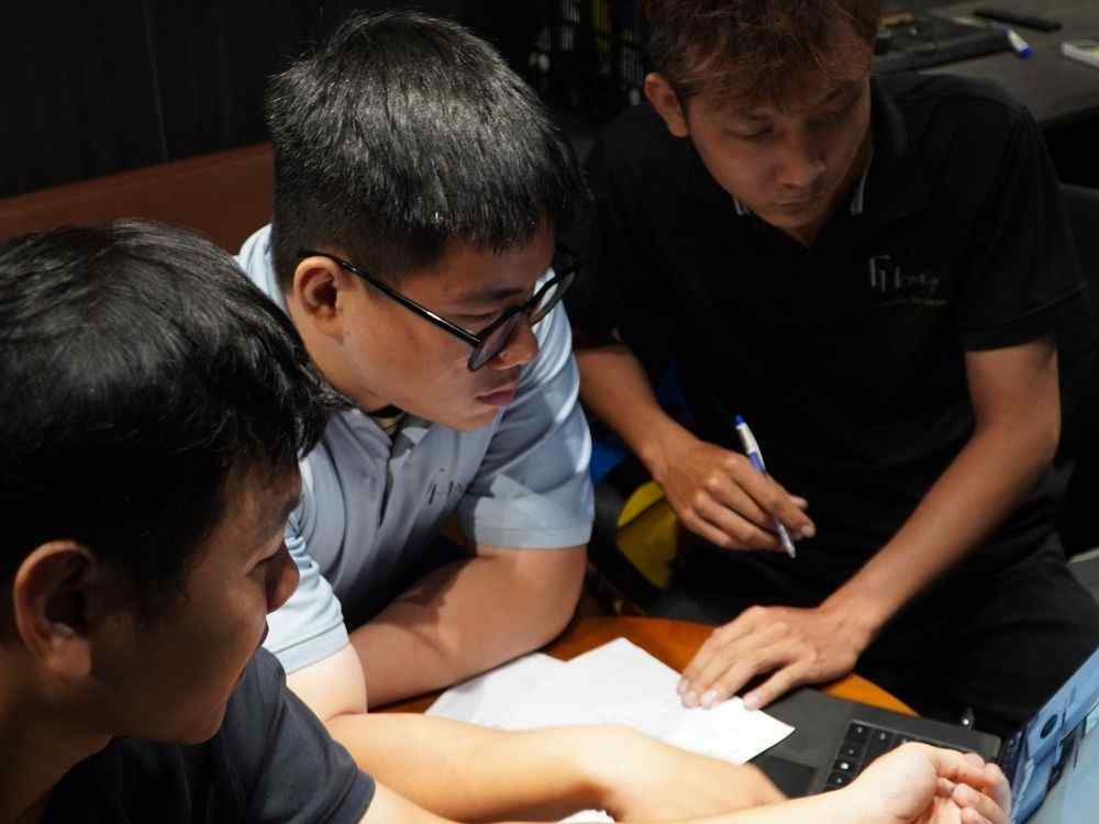 FHome chuyên thiết kế nội thất phòng ngủ chung cư cao cấp tại TP.HCM