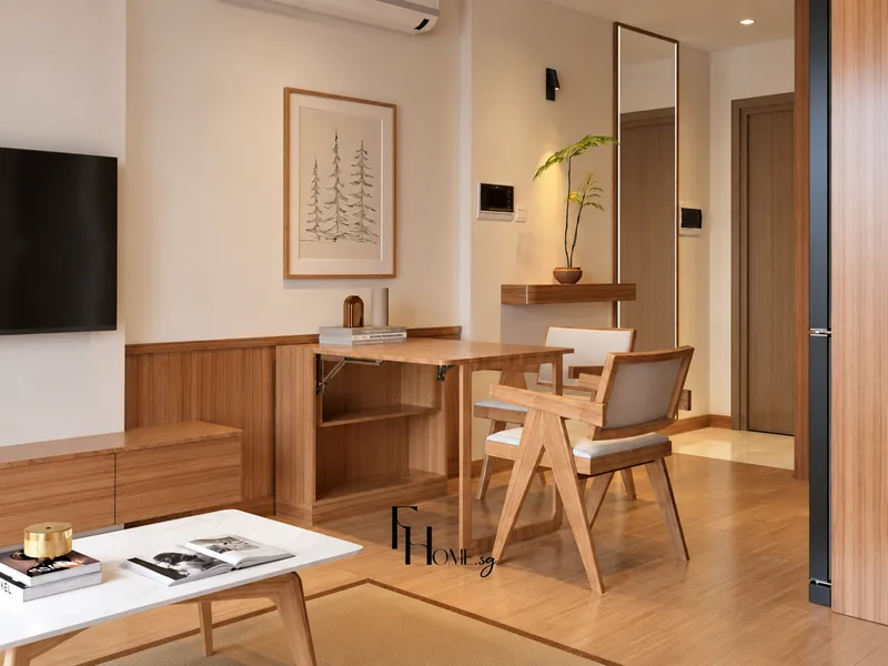 Góc ăn phong cách Japandi tại Vinhomes Grand Park được FHome Sài Gòn bố trí bàn ghế thanh mảnh bên vách gỗ.