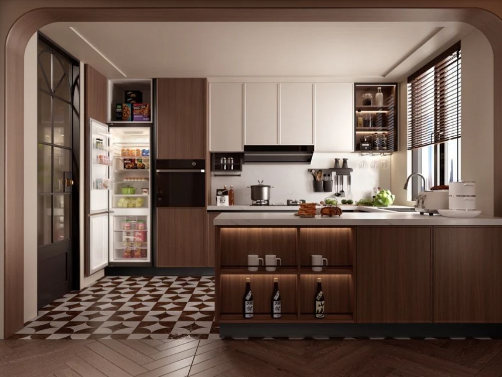 Phòng bếp Indochine kết hợp quầy đảo, kệ mở âm tủ, kính lấy sáng cạnh bồn rửa