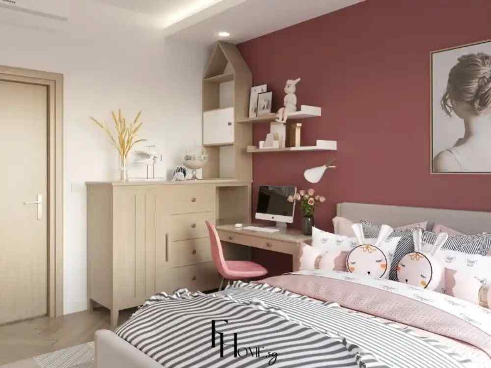 Phòng ngủ trẻ trung với tường sơn màu đỏ đất và nội thất gỗ sáng, bàn học kết hợp kệ trang trí, ghế nệm hồng