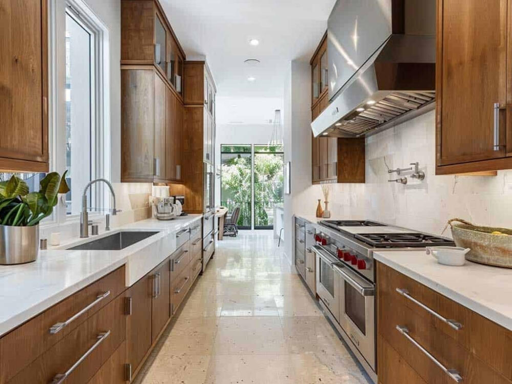 Bếp tủ song song thông minh tăng gấp đôi lưu trữ và di chuyển linh hoạt