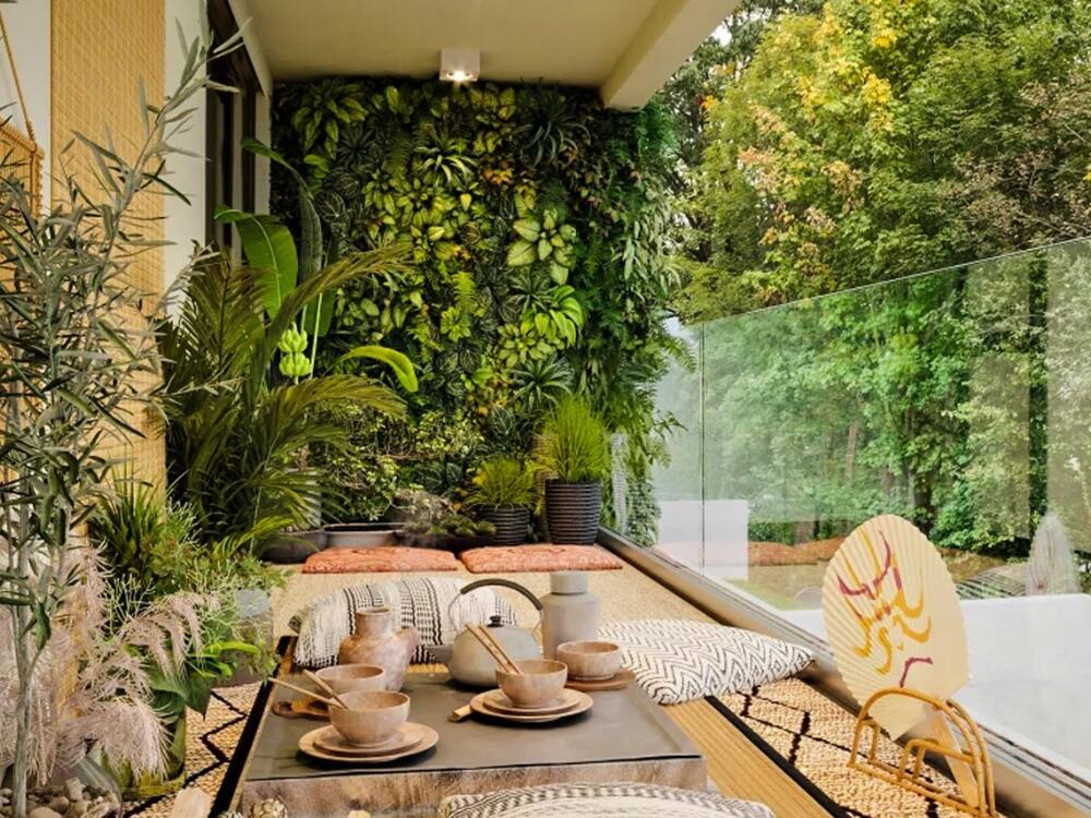 Cây chịu nắng tốt giúp ban công luôn xanh tươi dù thời tiết khắc nghiệt