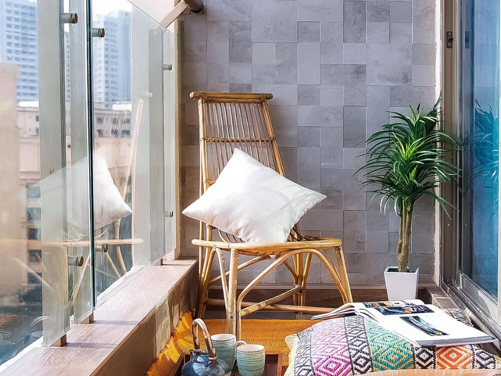 Gỗ nhựa composite và Inox 304 mang lại độ bền cao và khả năng chống chịu thời tiết tốt