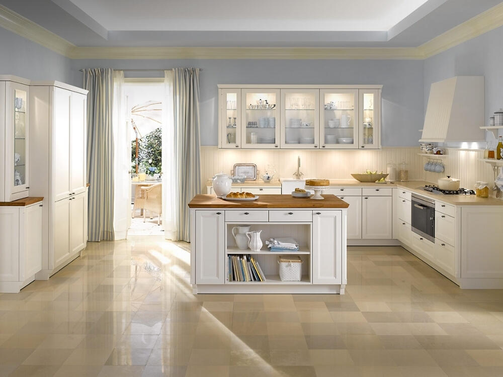 Phòng bếp Classic đẳng cấp với tủ gỗ cao cấp mang vẻ quý phái