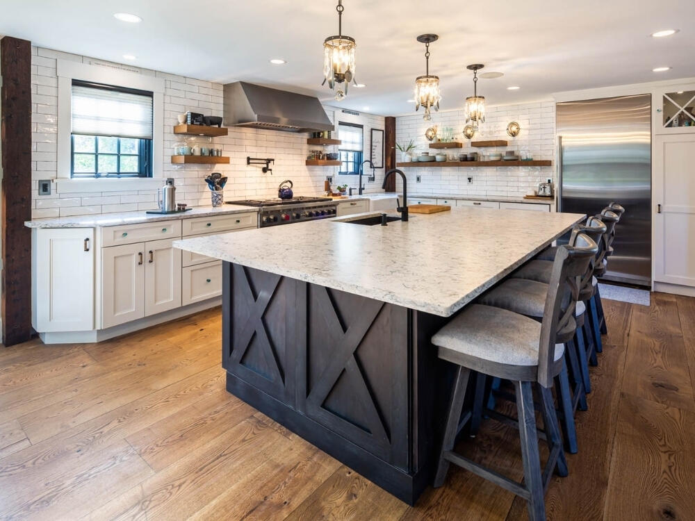 Phòng bếp thoáng đãng gọn gàng mang đến sự tiện nghi và không khí nghỉ dưỡng trong lành