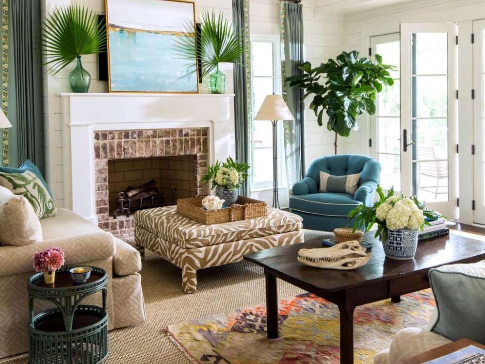 Phòng khách thanh thoát với chất liệu vải dệt tự nhiên tạo không khí thư giãn đậm chất ven biển