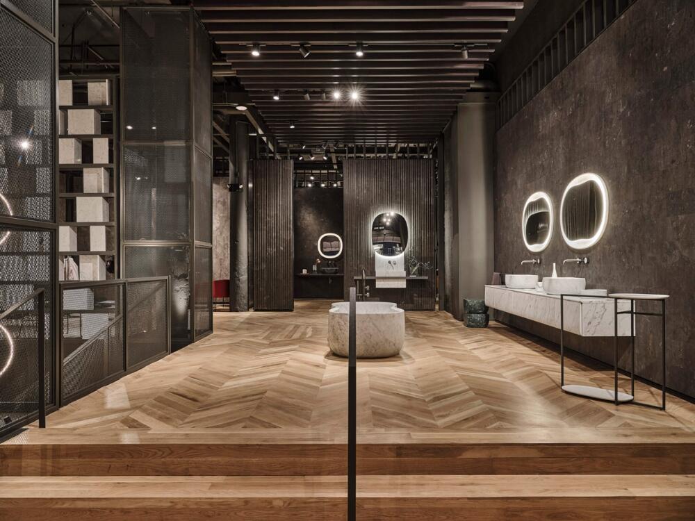 Showroom kiểm soát ngân sách hiệu quả nhờ quy trình sản xuất chuẩn xác tại xưởng