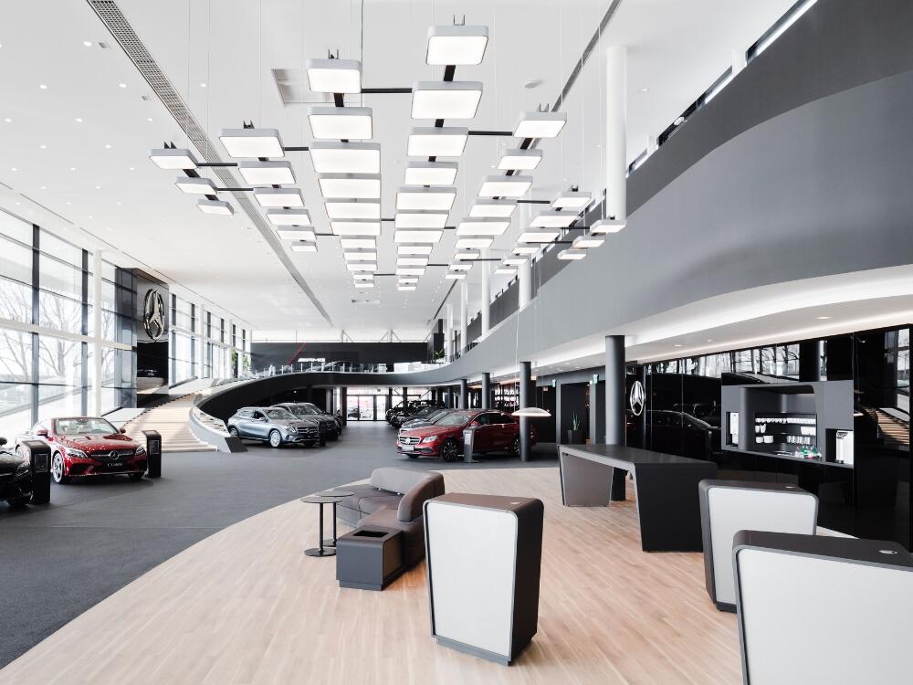 Showroom tối ưu chi phí với lựa chọn vật liệu thông minh bền đẹp và dự toán minh bạch