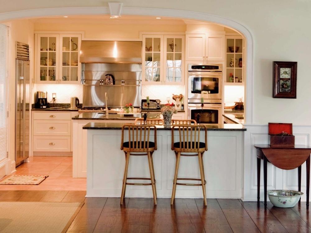 Vách ngăn đa năng kết hợp bàn đảo bếp cho sinh hoạt linh hoạt