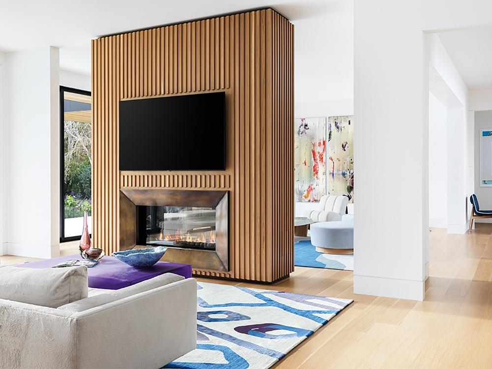 Vách ngăn liền khối hiện đại tích hợp kệ tivi tối ưu diện tích