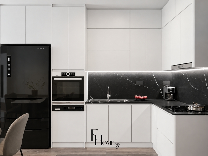 Mẫu tủ bếp chữ L kịch trần căn hộ chung cư 60m2 1 phòng ngủ tone trắng đen