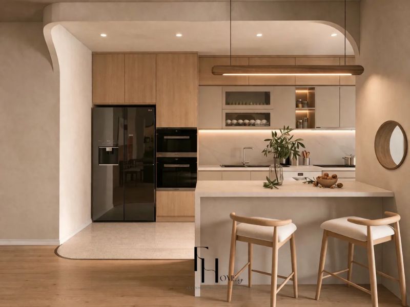 Phòng bếp phong cách Scandinavian tủ bếp gỗ oak sáng kết hợp tủ be, quầy bar mặt đá và ghế bar gỗ chân thon trong thiết kế nội thất căn hộ chung cư 90m2