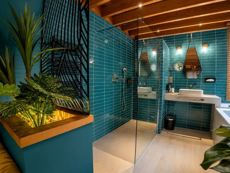 Màu xanh dương trong phòng tắm phong cách Tropical