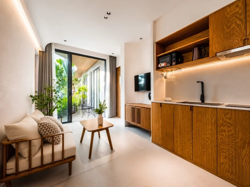 Không gian nhỏ theo phong cách Tropical Modern gọn gàng, thoáng mắt