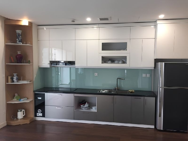 Mẫu tủ bếp chữ I kịch trần