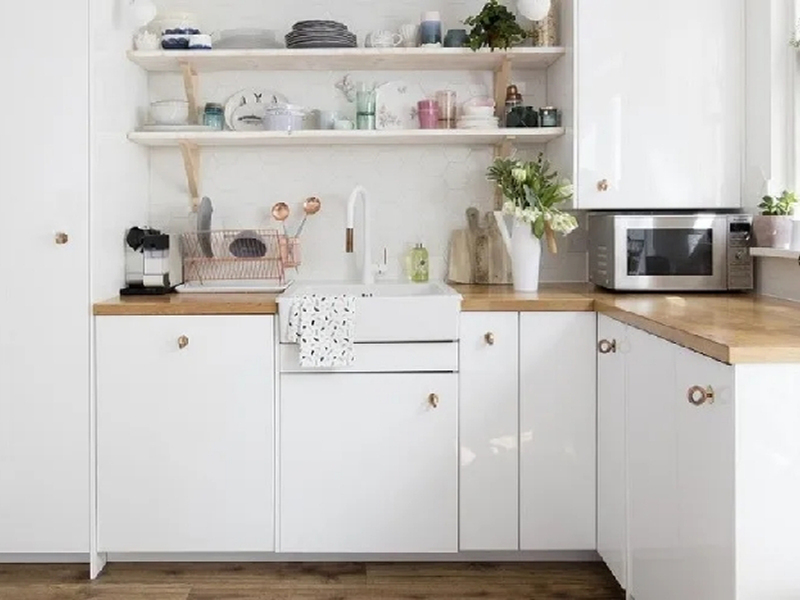 Mẫu tủ bếp chữ L cho bếp nhỏ dưới 10m²